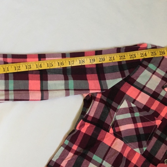 VANITY TOP PLAID BUTTON DOWN SIZE M - Picture 6 of 8